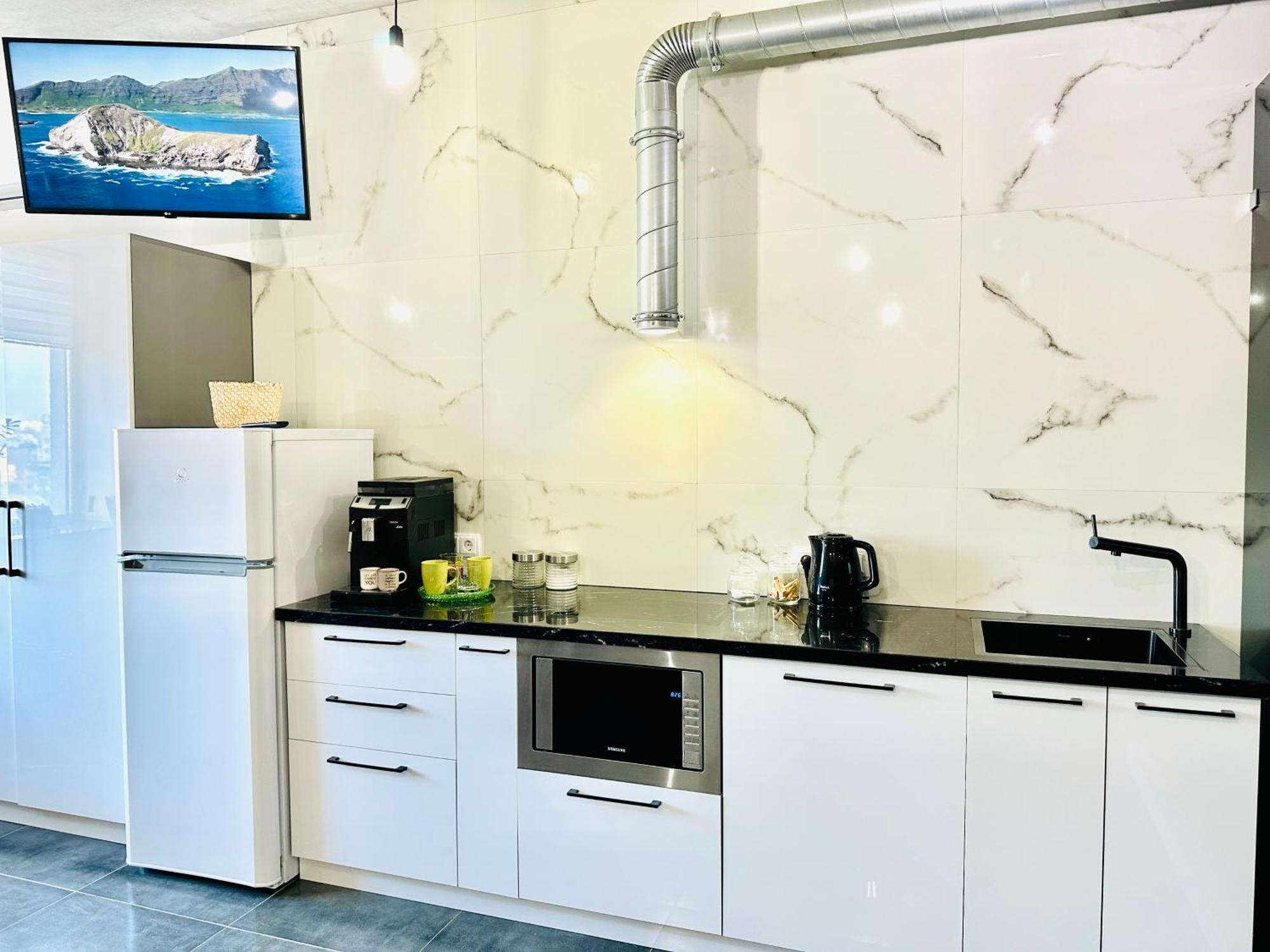 Comfortable Apartments With A Coffee Machine In The City Centre, Zlata Plaza Rivne Exterior foto